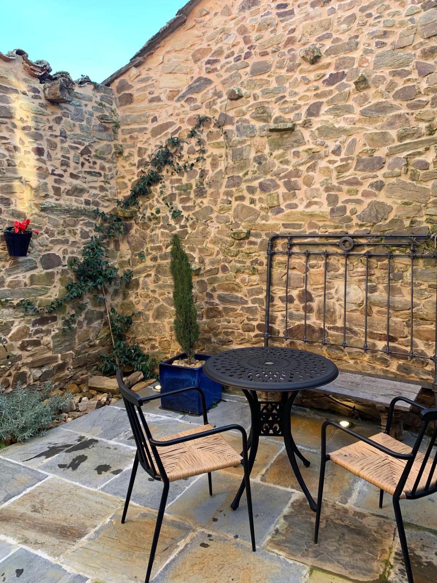 Via Avis Guest House Santa Catalina de Somoza ภายนอก รูปภาพ