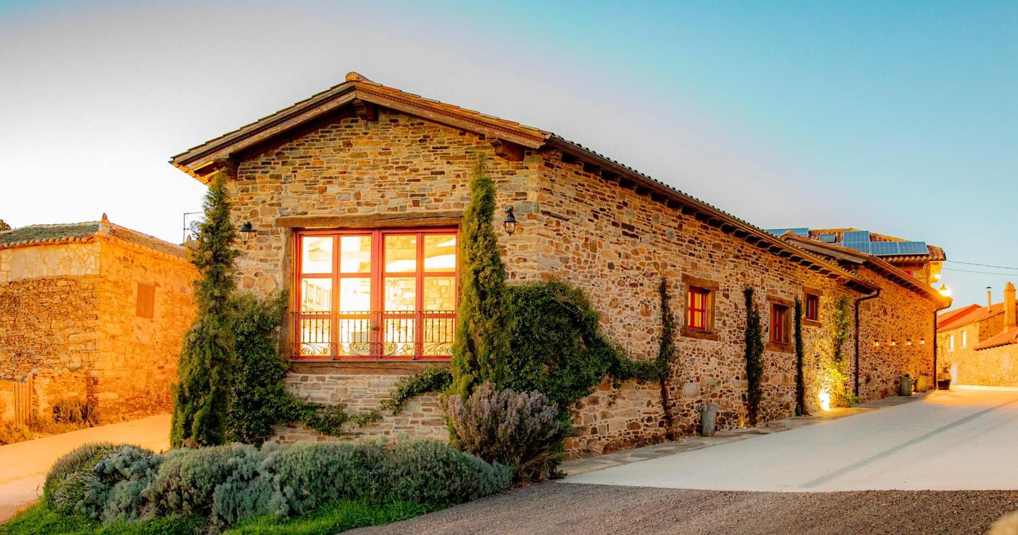 Via Avis Guest House Santa Catalina de Somoza ภายนอก รูปภาพ