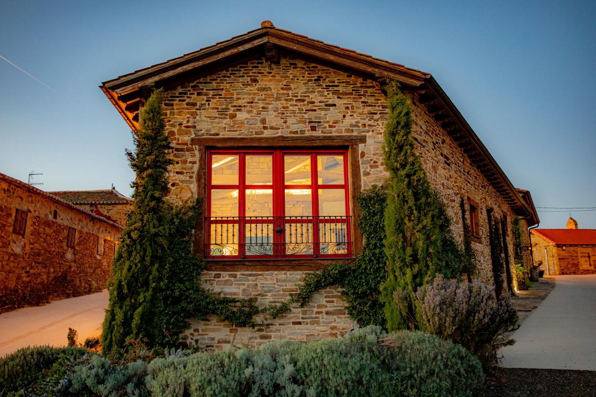 Via Avis Guest House Santa Catalina de Somoza ภายนอก รูปภาพ