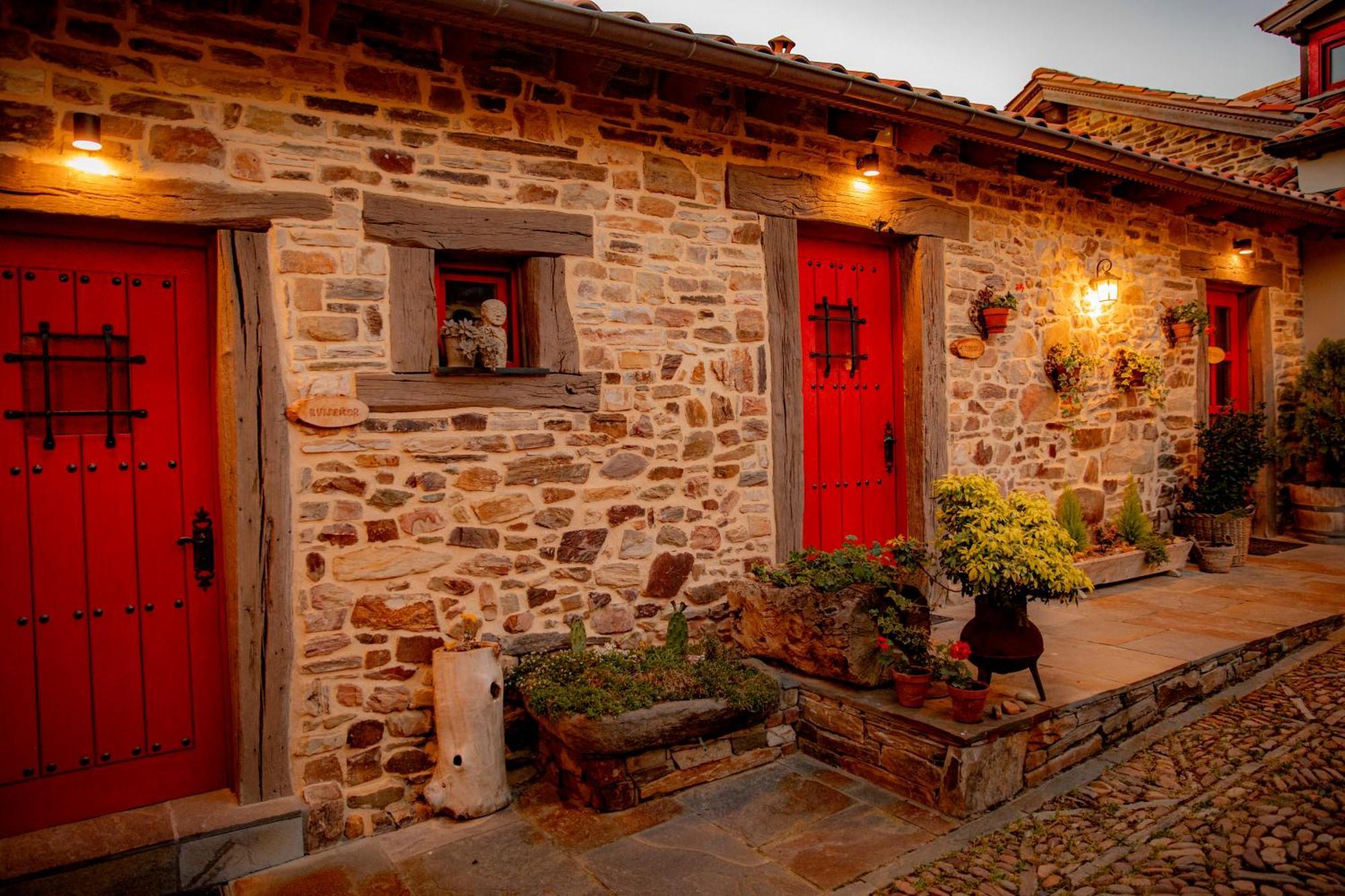 Via Avis Guest House Santa Catalina de Somoza ภายนอก รูปภาพ