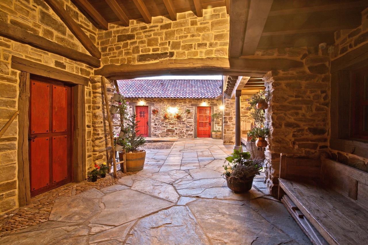 Via Avis Guest House Santa Catalina de Somoza ภายนอก รูปภาพ